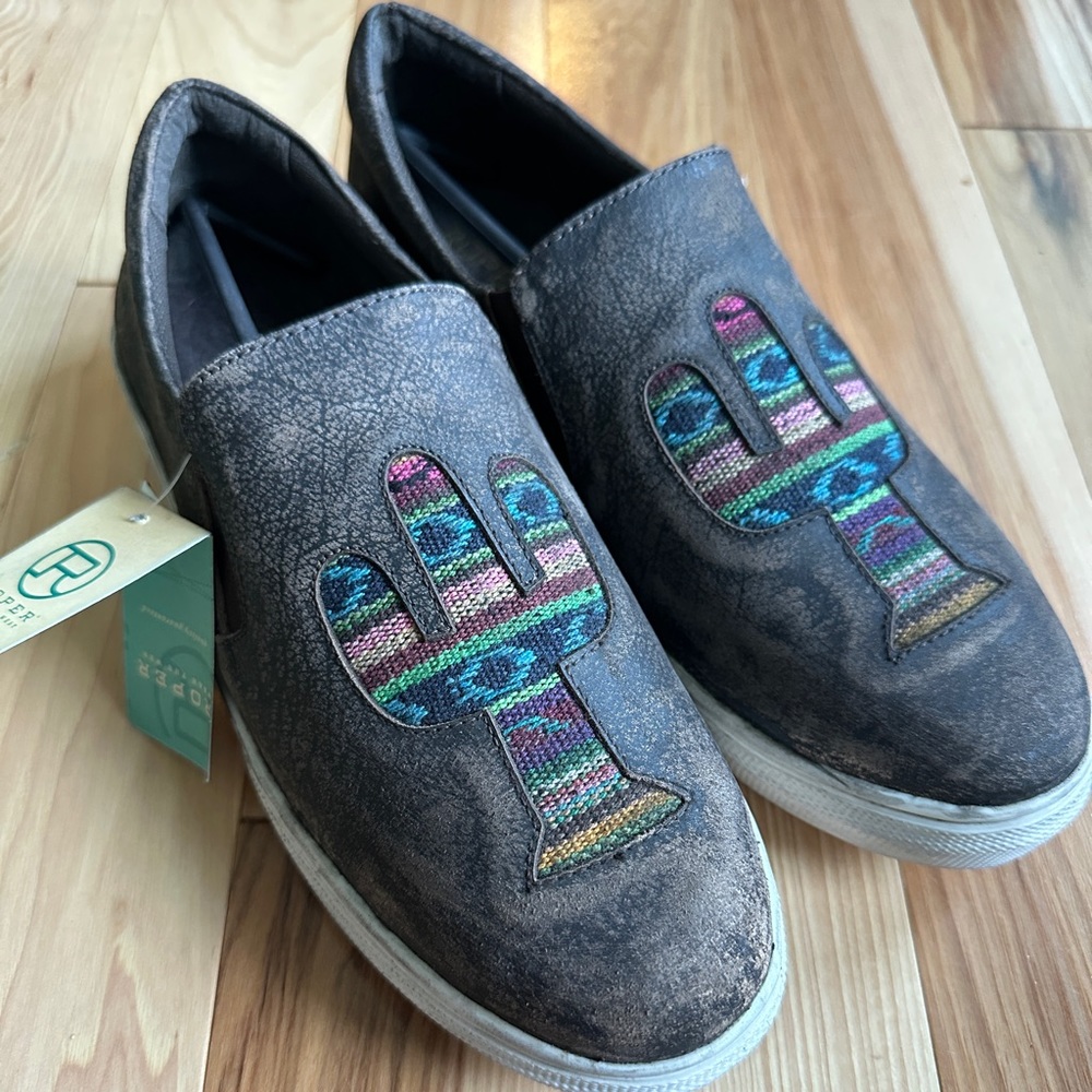 Roper Mane Cactus Brown slip on women’s shoes, size 11